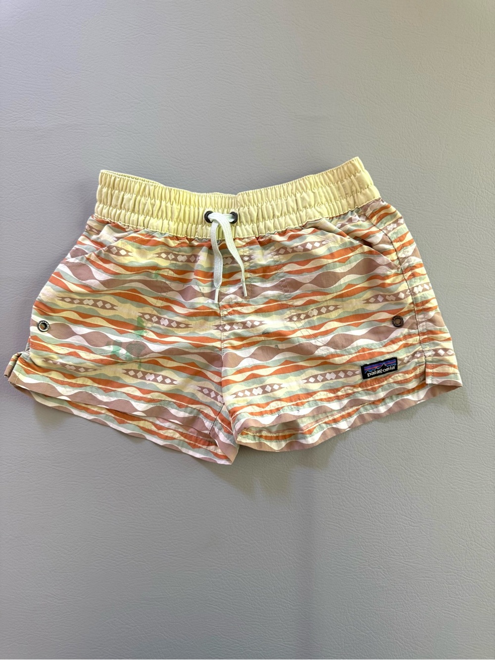 Patagonia Girls Swim Shorts Board Shorts Baggies size Medium - Paint Stains